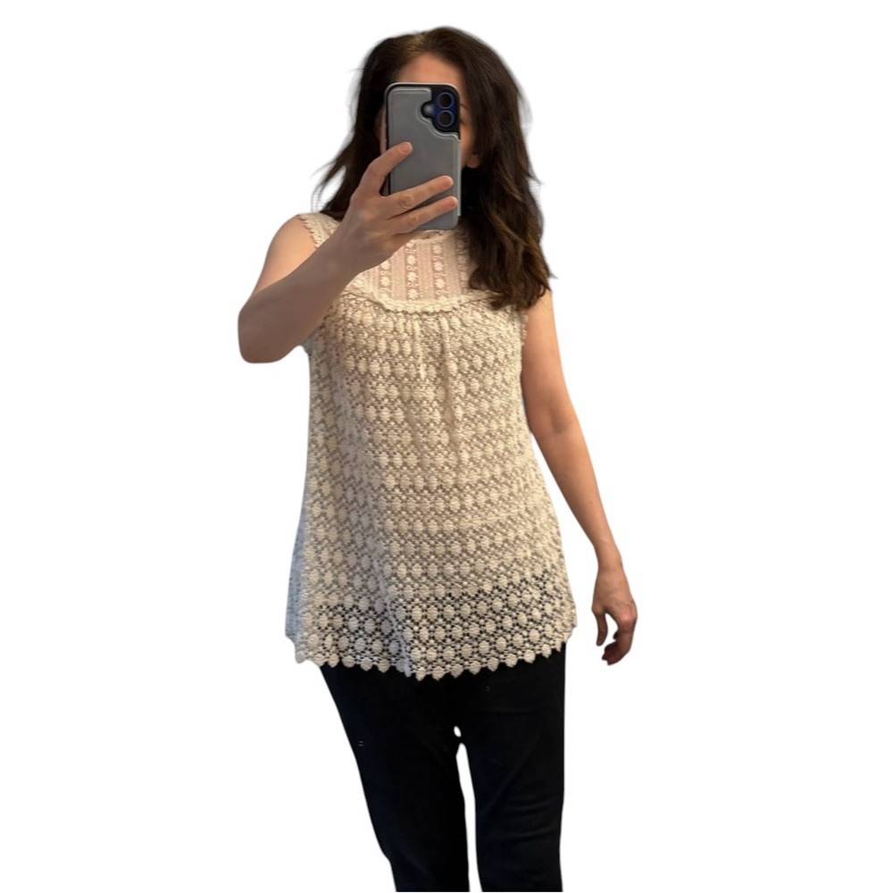 Lace/Crochet Sleeveless, Babydoll Top in Cream, by Lili’s Closet, Size Large.